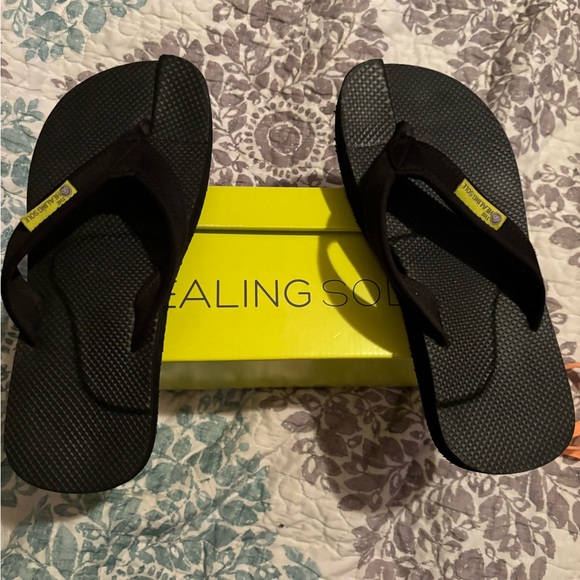 The Healing sole sandals black size W8 - Picture 1 of 6